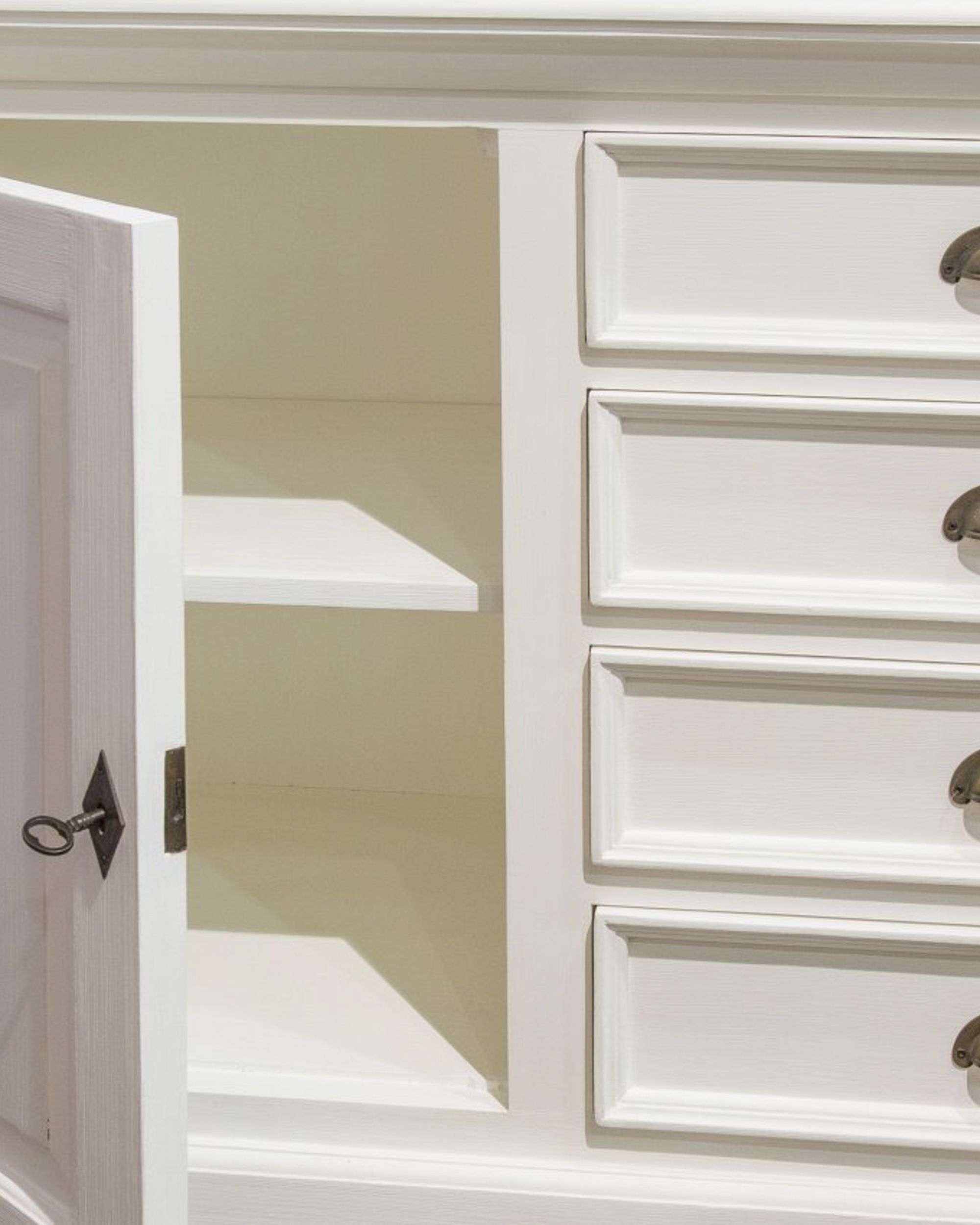 Kredenc Brighton 225 x 45 x 220 cm white (hover)