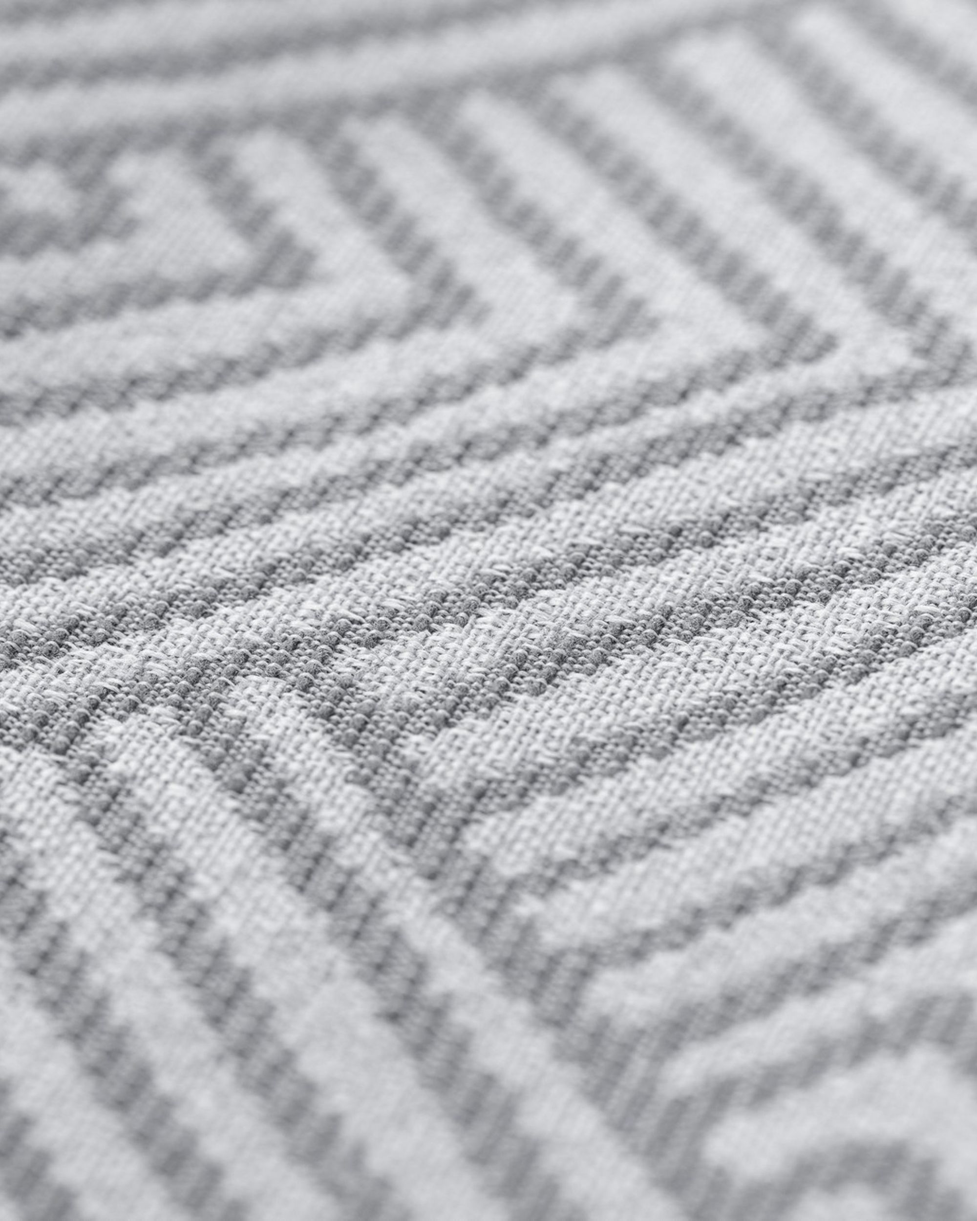 Prehoz na posteľ 220x260 cm farba produktu strieborná látka zapletaná, vzorované