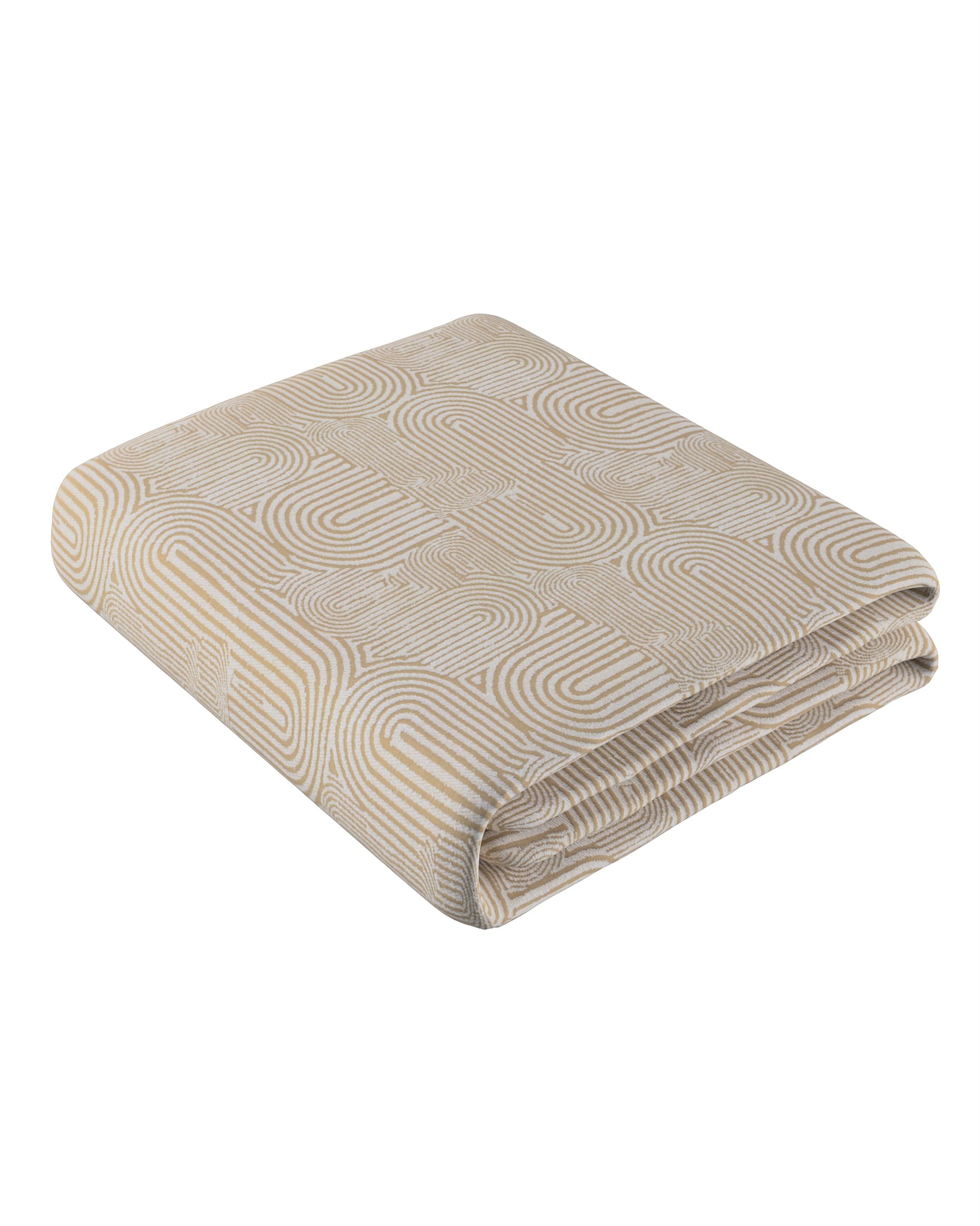 Prehoz na posteľ 220x260 cm farba produktu béžová látka zapletaná, vzorované