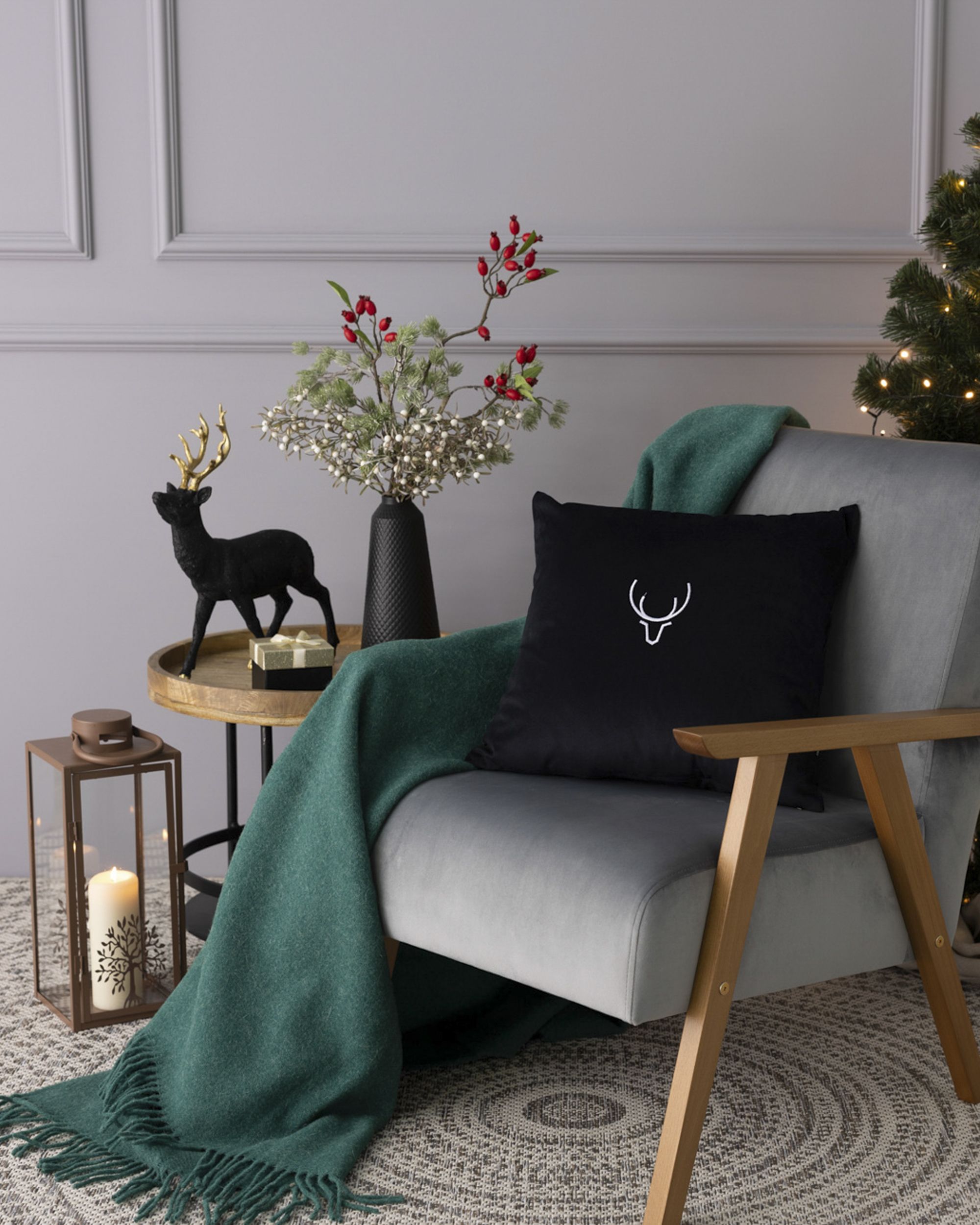 Obliečka na vankúš Reindeer Silhouette 43x43 cm (hover)