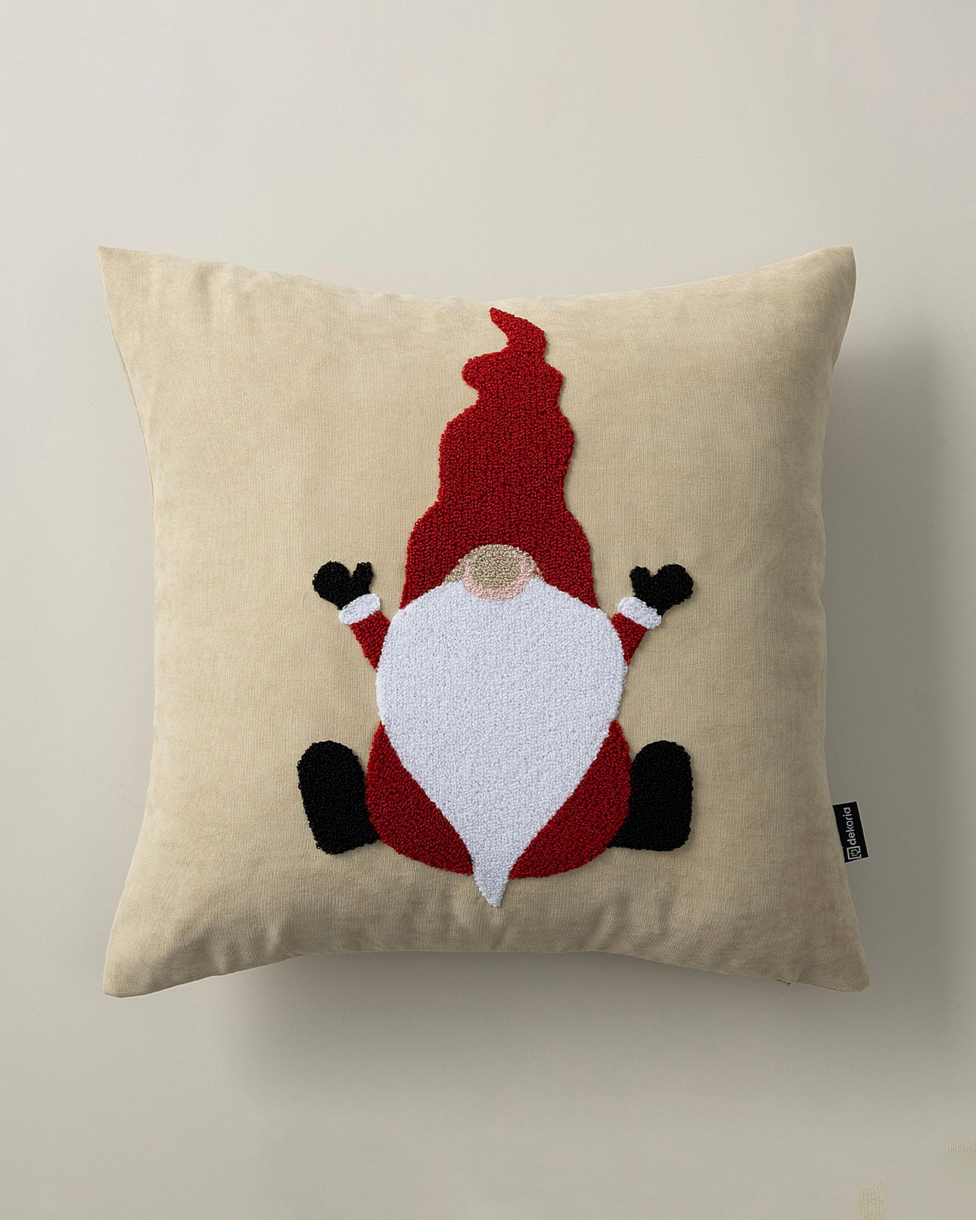 Obliečka na vankúš Christmas Gnome 43x43 cm