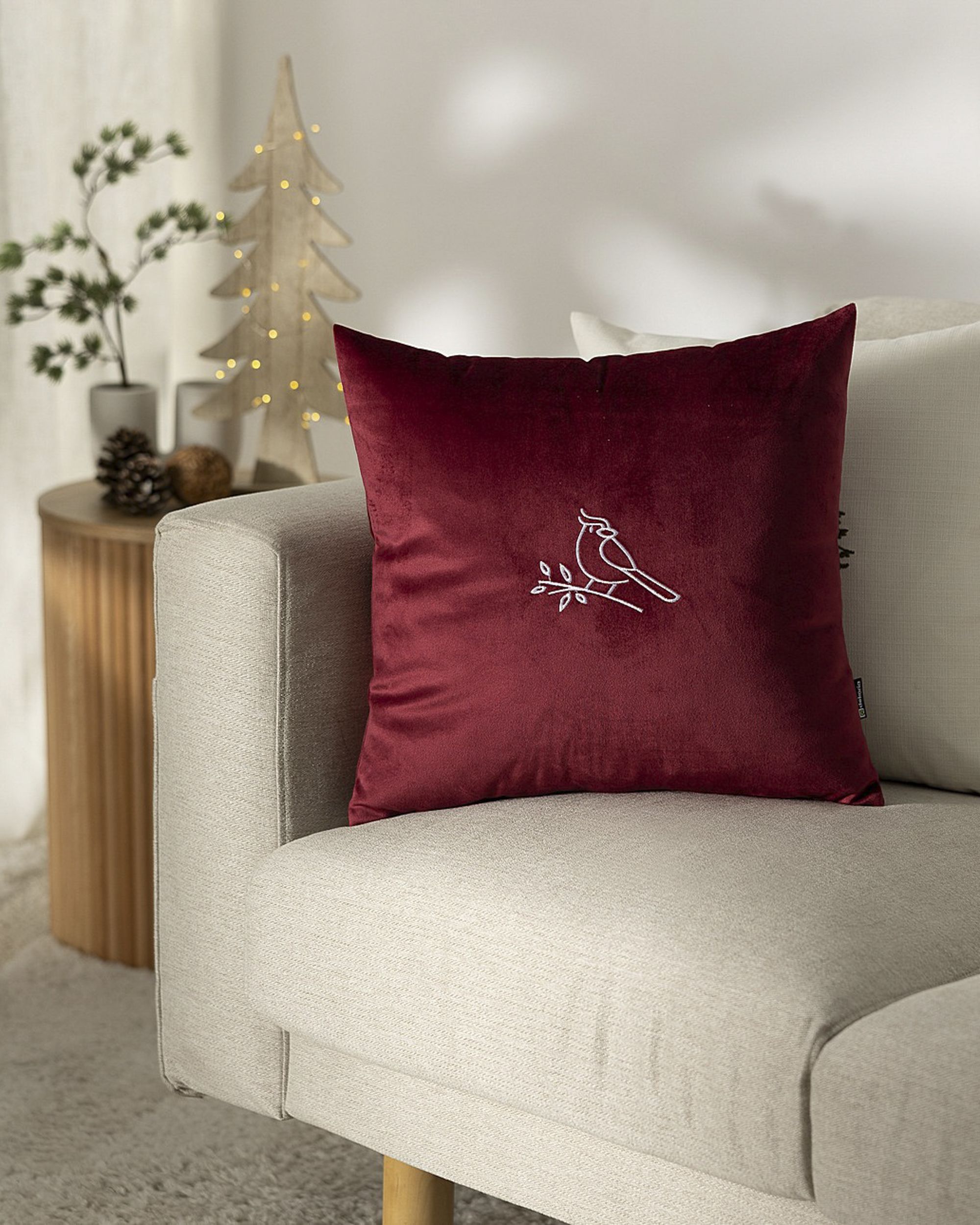 Obliečka na vankúš Bird on Branch 43x43 cm (hover)