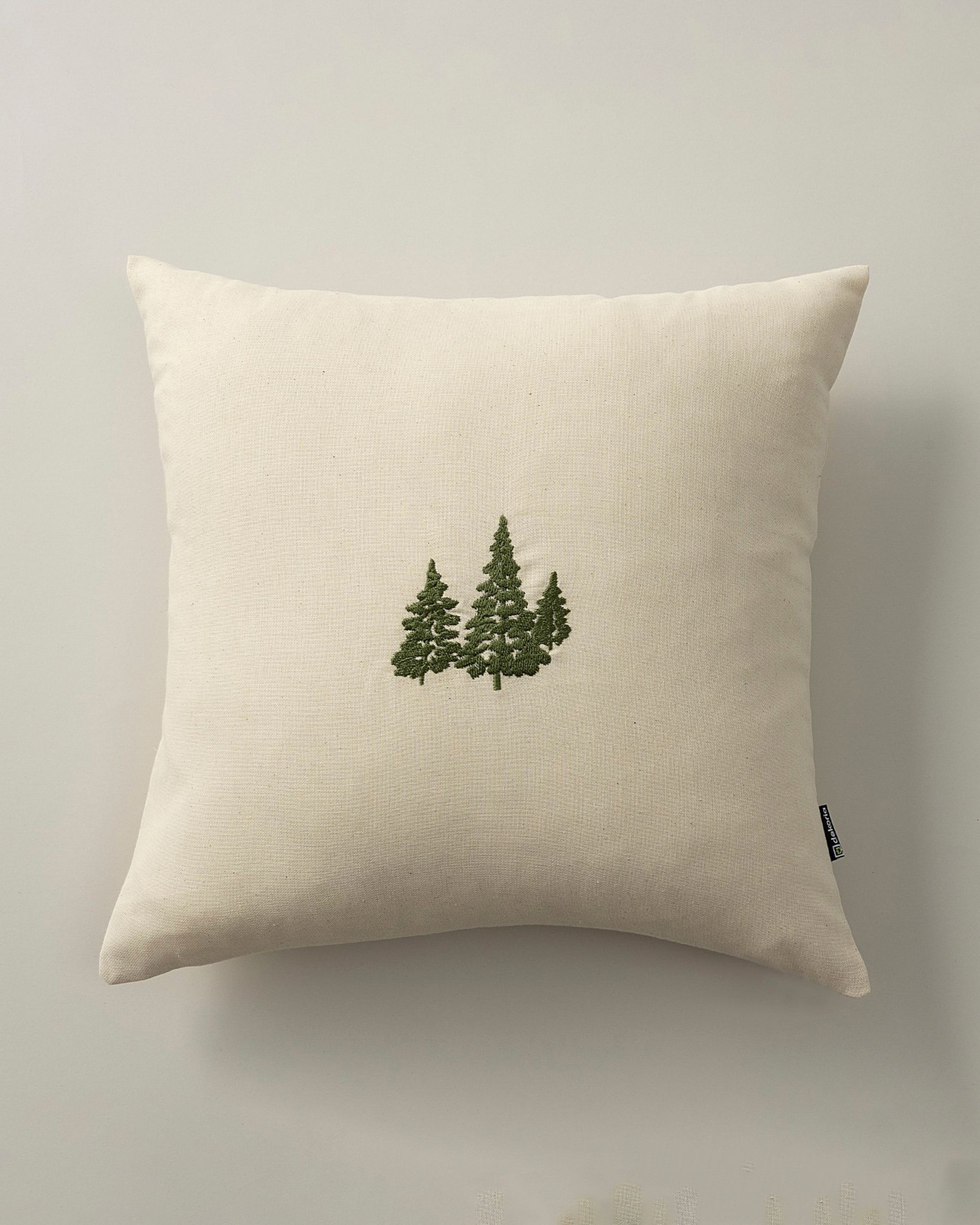 Obliečka na vankúš Three Christmas Trees43x43 cm