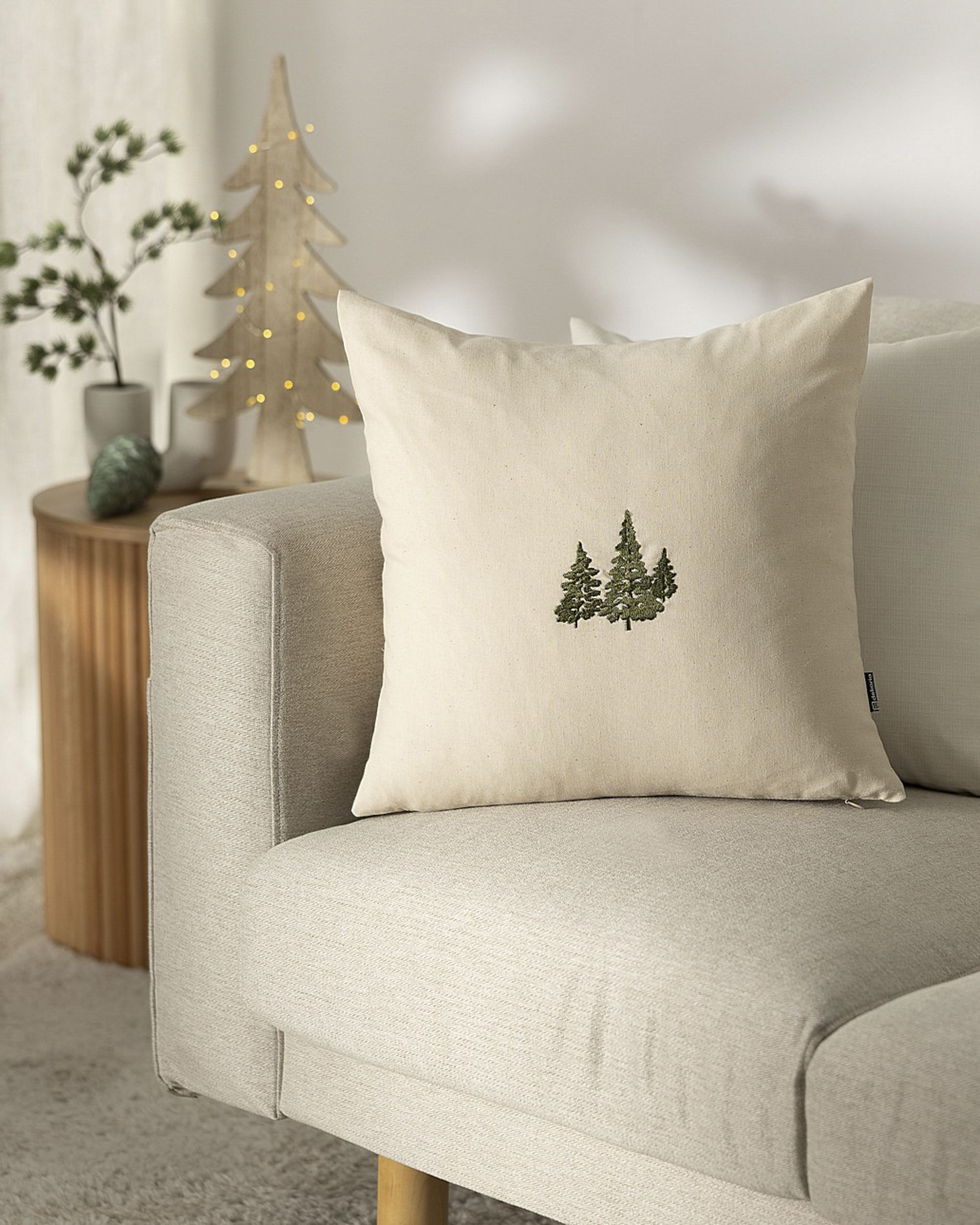 Obliečka na vankúš Three Christmas Trees43x43 cm (hover)