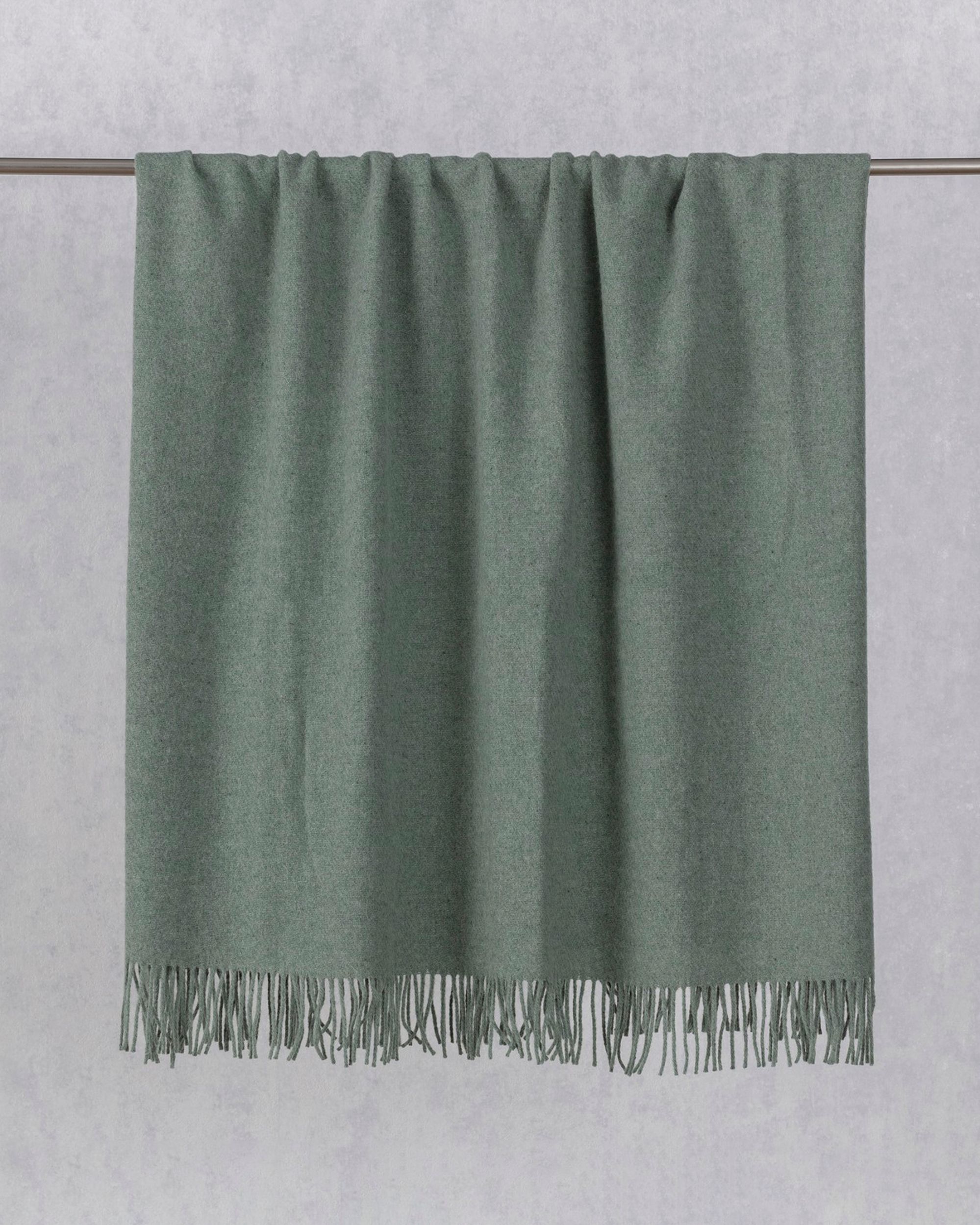 Deka Zelandia 140x200cm melange smoke green (hover)