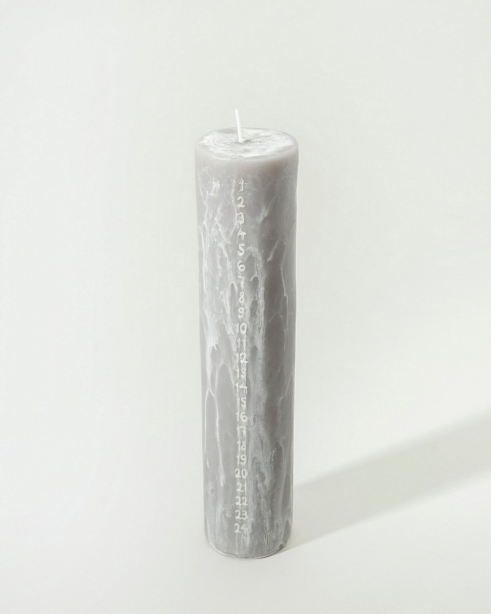 Sivá adventná sviečka 25 cm